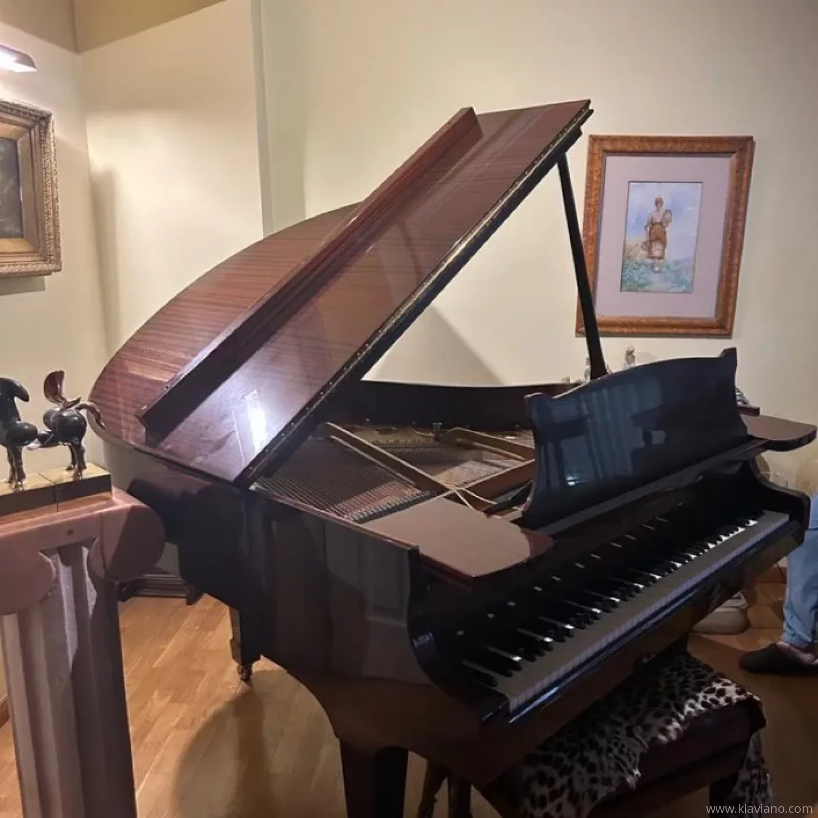 Used, Steinway & Sons, S-155