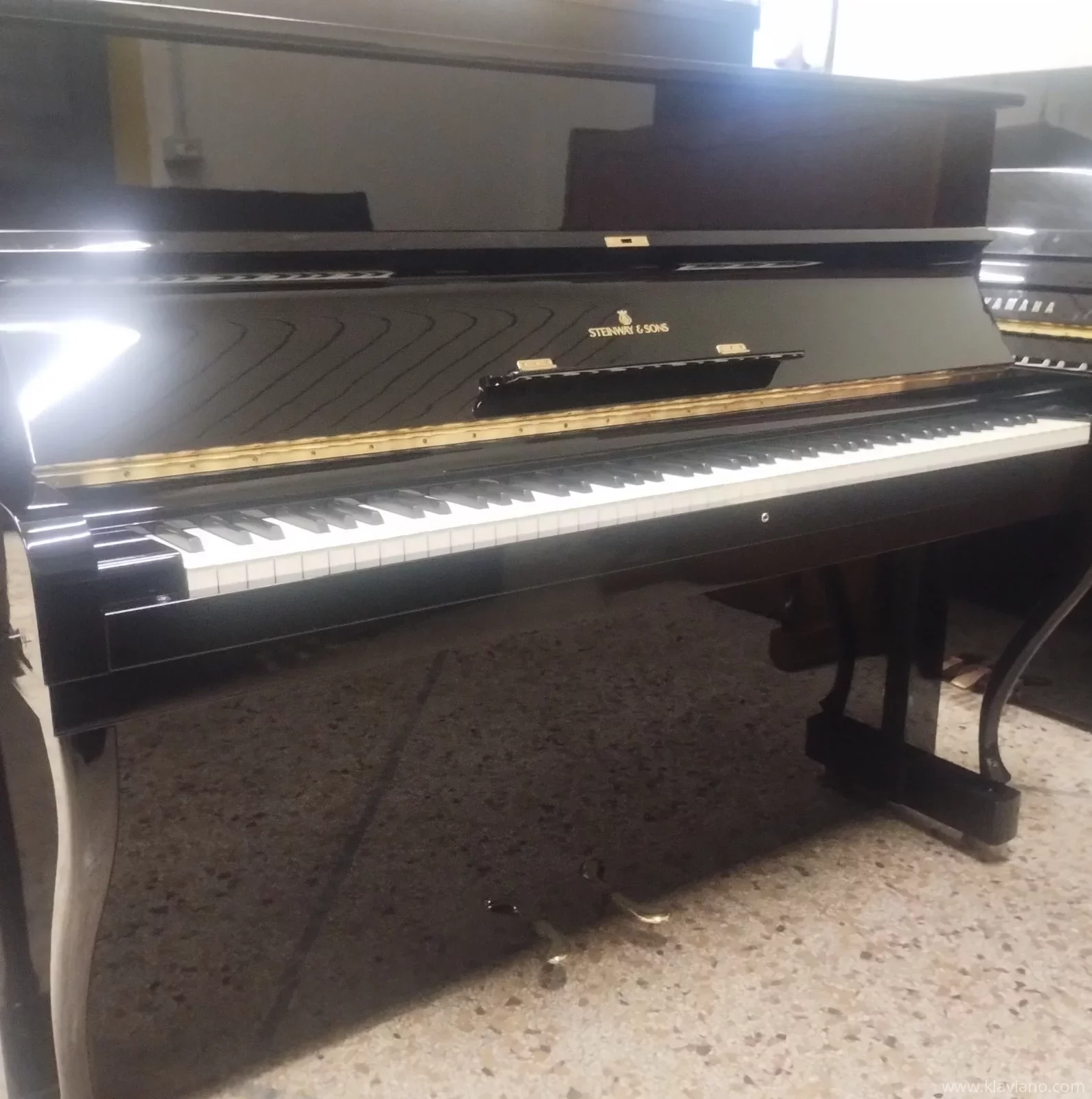 Gebruikte, Steinway & Sons, Z-115