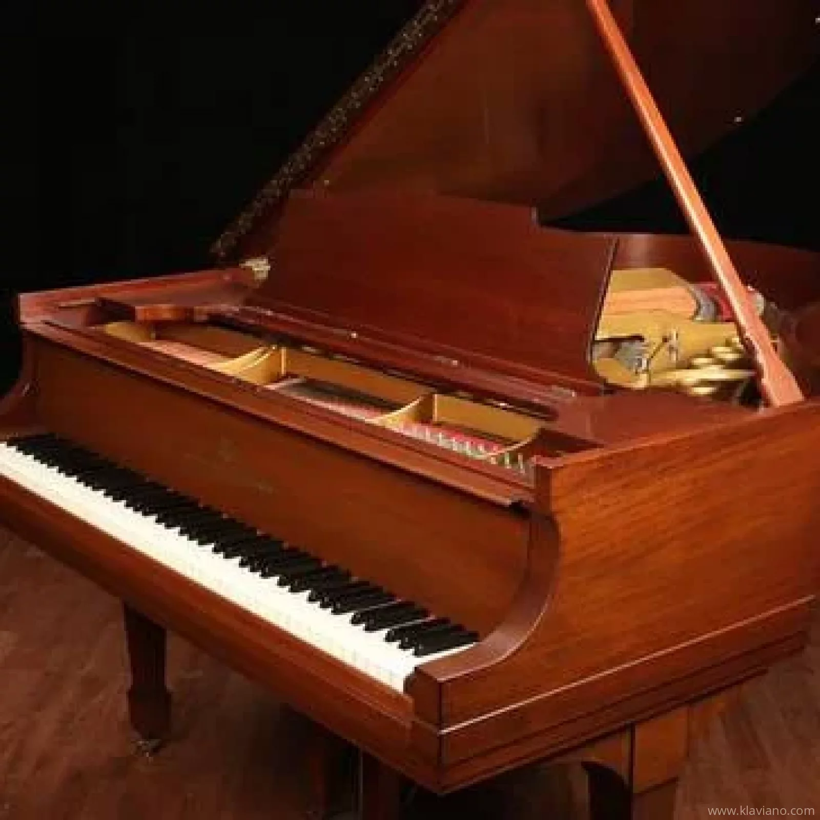 Gebruikte, Steinway & Sons, M-170