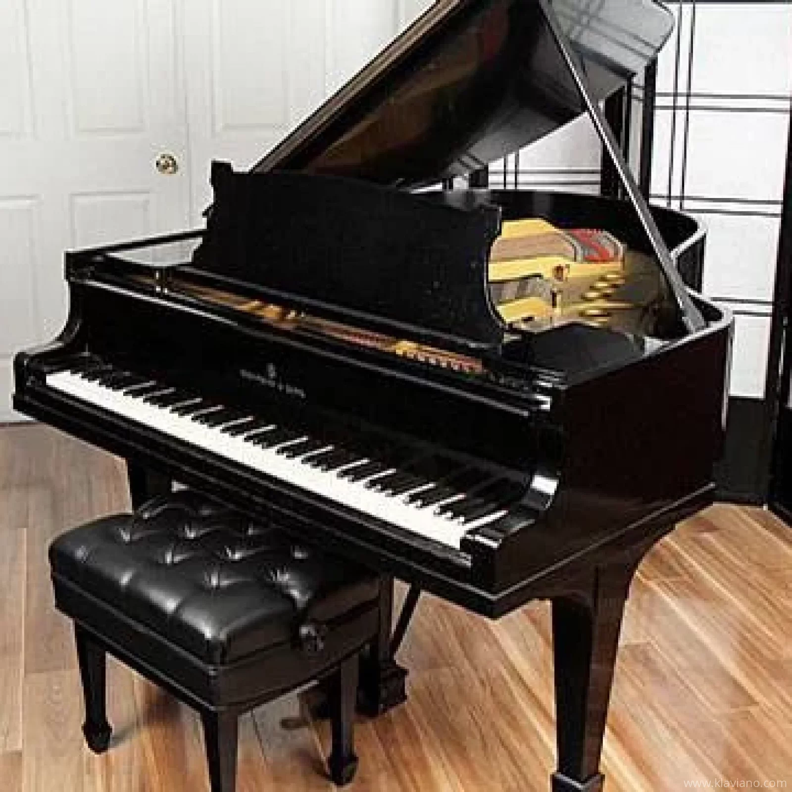 Gebruikte, Steinway & Sons, M-170