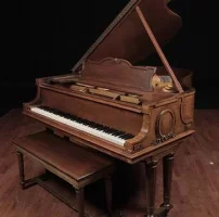 Används, Steinway & Sons, M-170