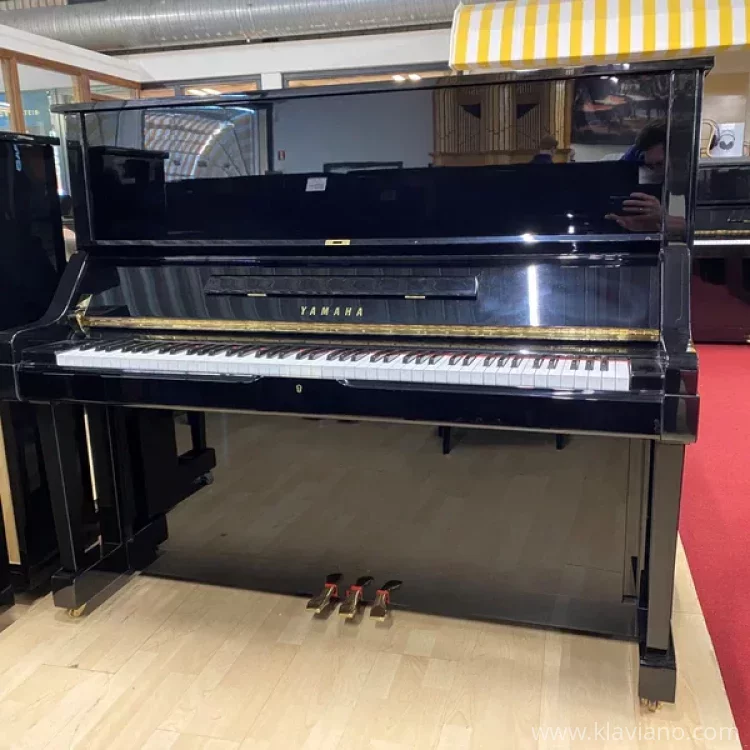 Used Yamaha UX | 65 cm | Veenendaal | Serial Number 2136709 | Upright ...