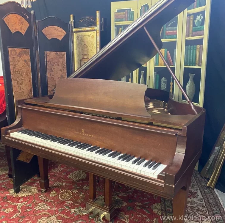 Gebraucht, Steinway & Sons, M-170