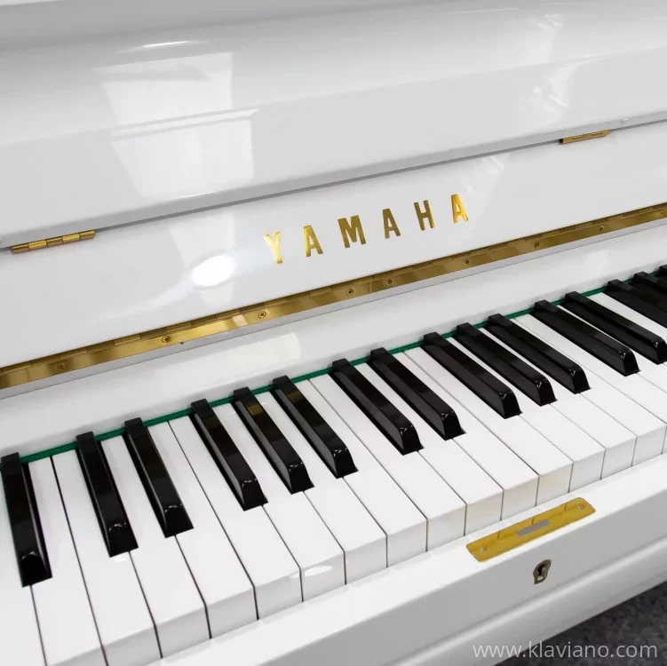 Usado, Yamaha, U3E