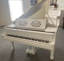 Används, Steinway & Sons, O-180