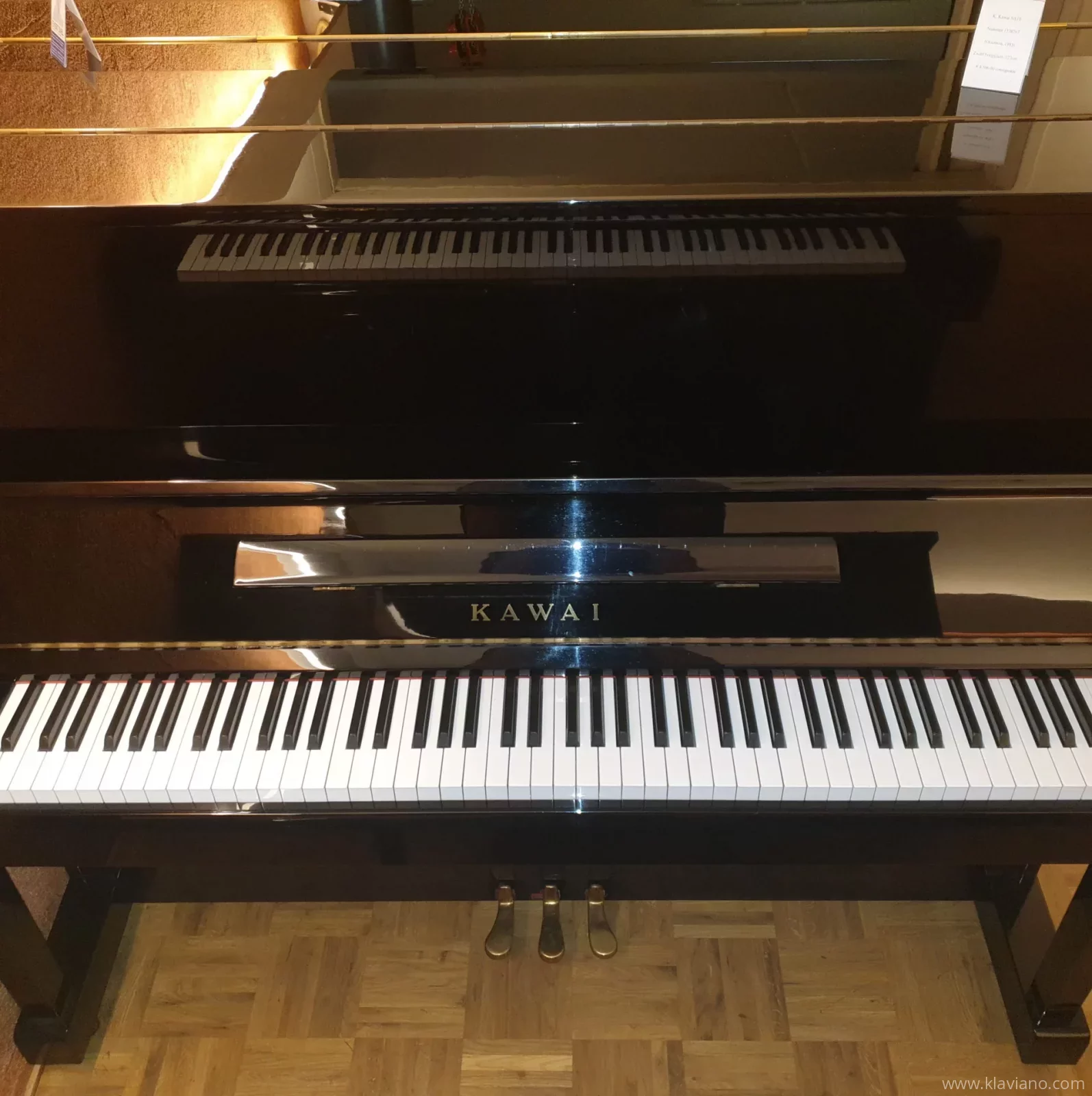 Används, Kawai, NS-10