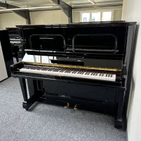 Steinway & Sons Klavier, Mod. K 132