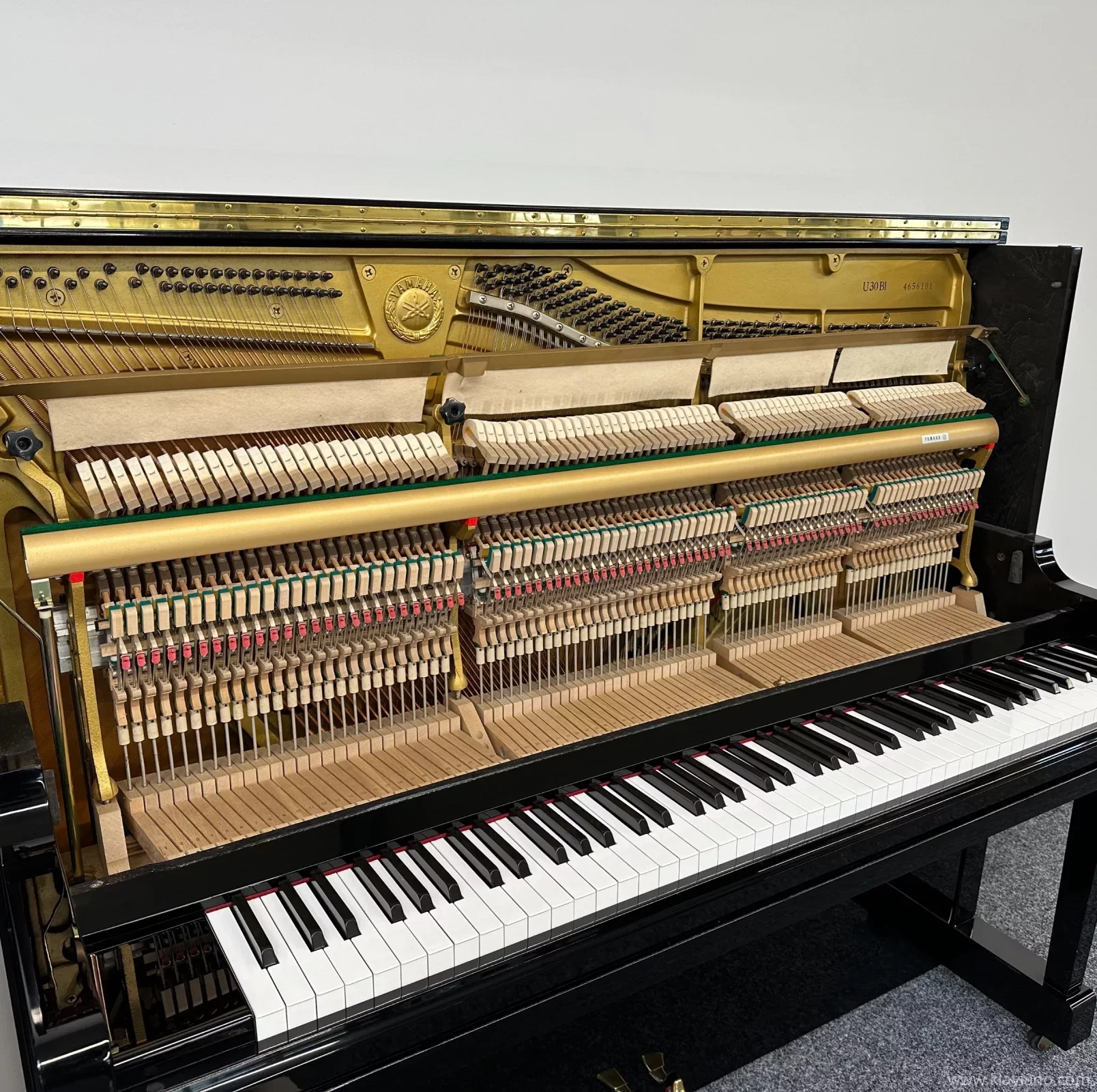 Yamaha U30 Upright Piano