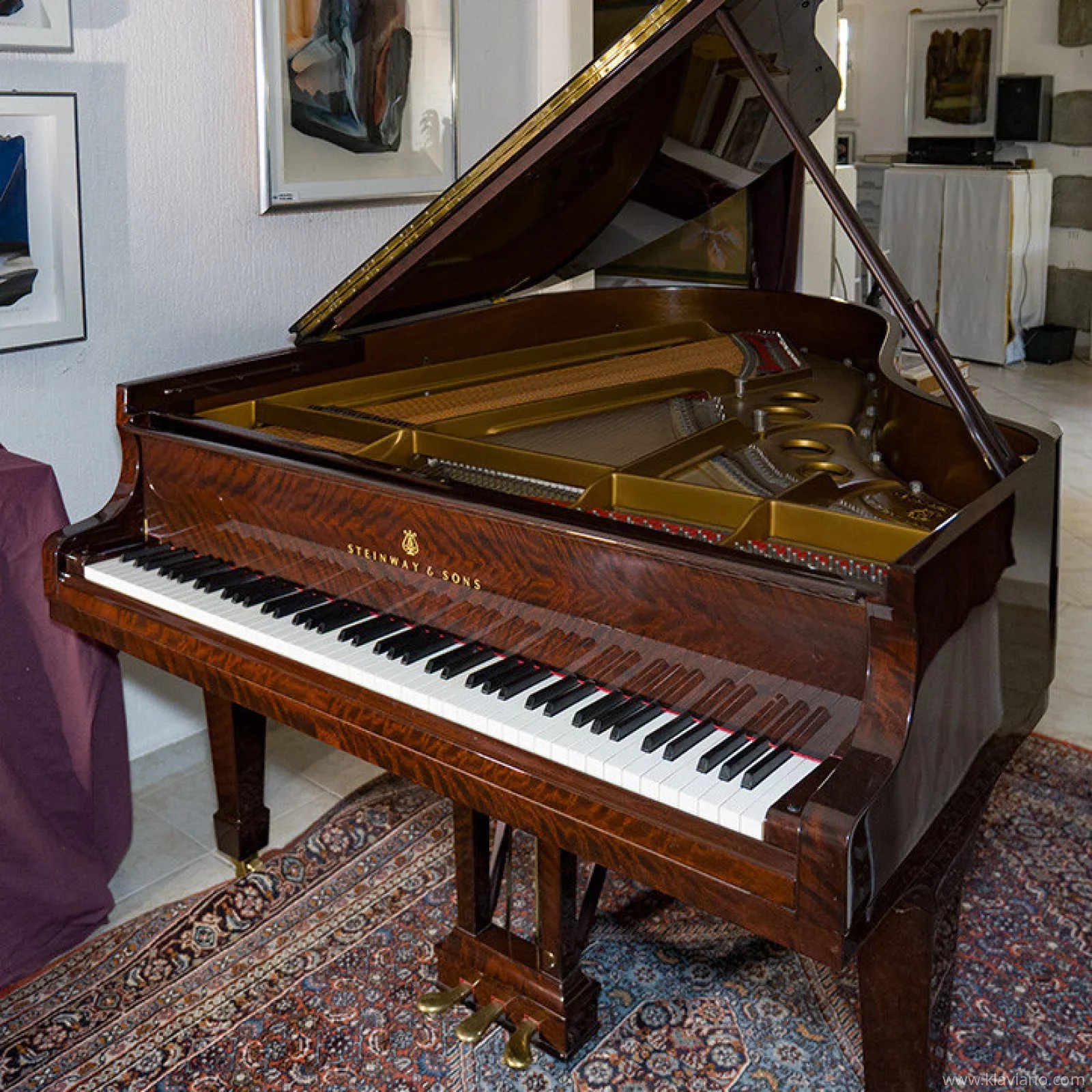 Usado, Steinway & Sons, O-180