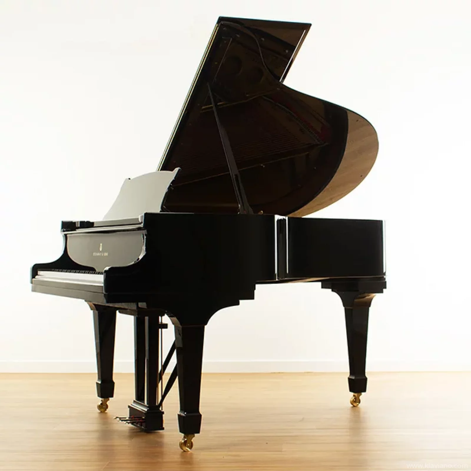 Used, Steinway & Sons, O-180