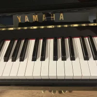 Används, Yamaha, b2