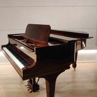 Används, Steinway & Sons, O-180