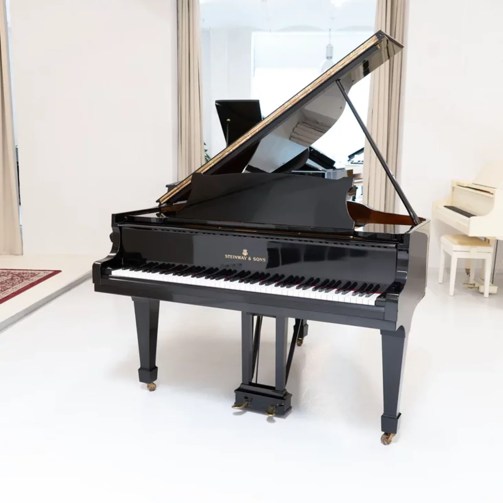 Używany, Steinway & Sons, S-155