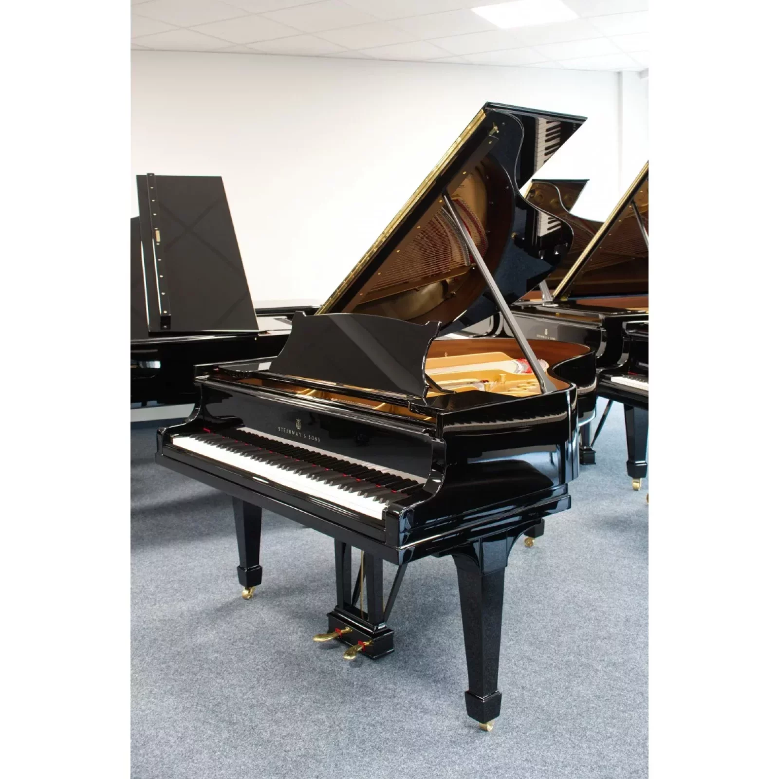 Gebruikte, Steinway & Sons, M-170