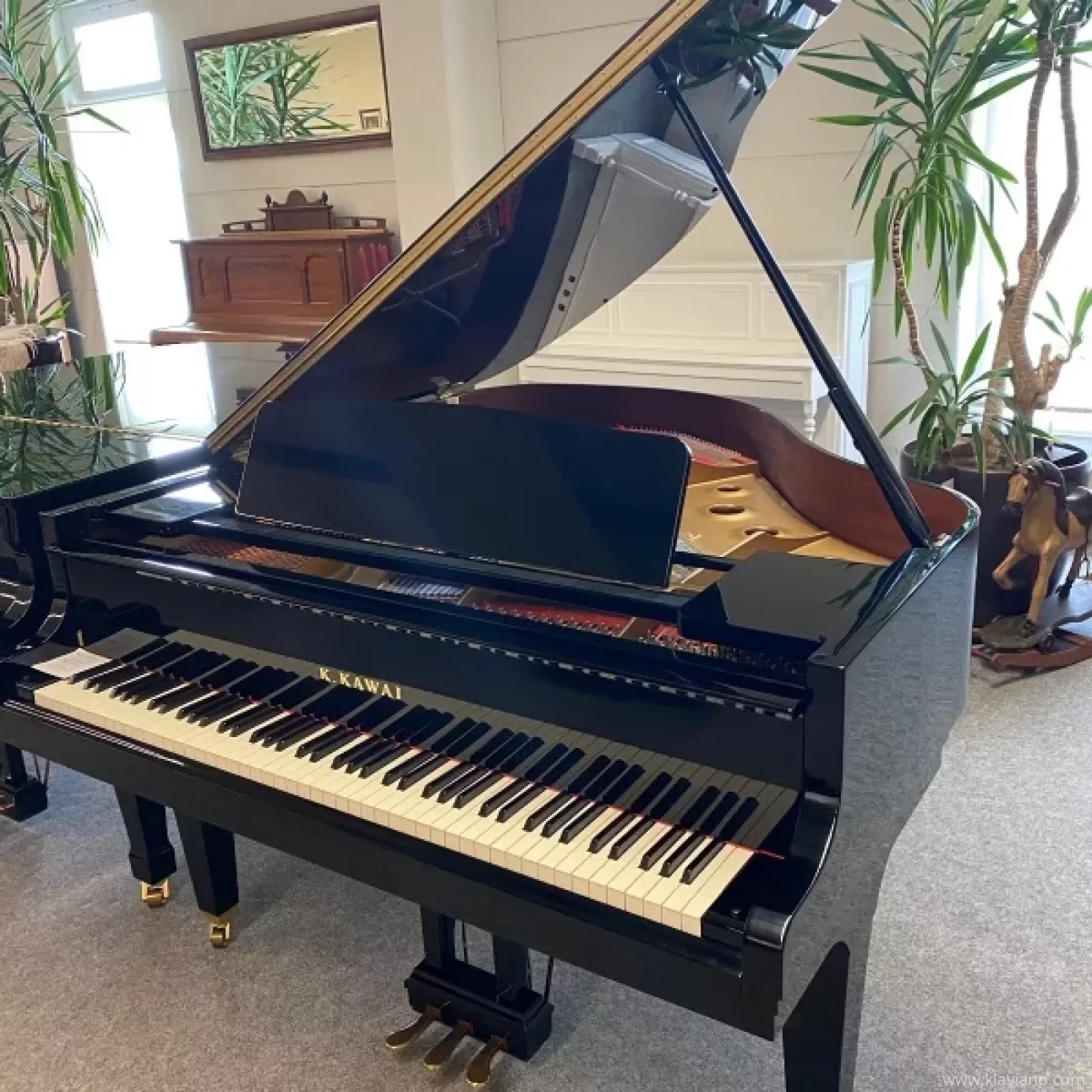 Kawai Stutzflügel 150cm Bj.2000 schwarz