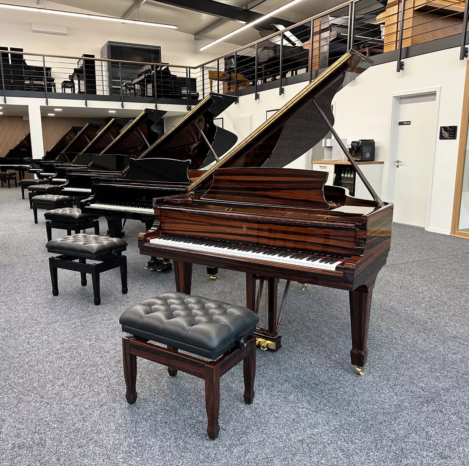 Używany, Steinway & Sons, O-180