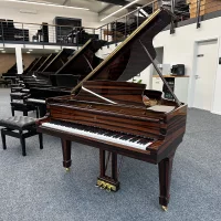 Används, Steinway & Sons, O-180