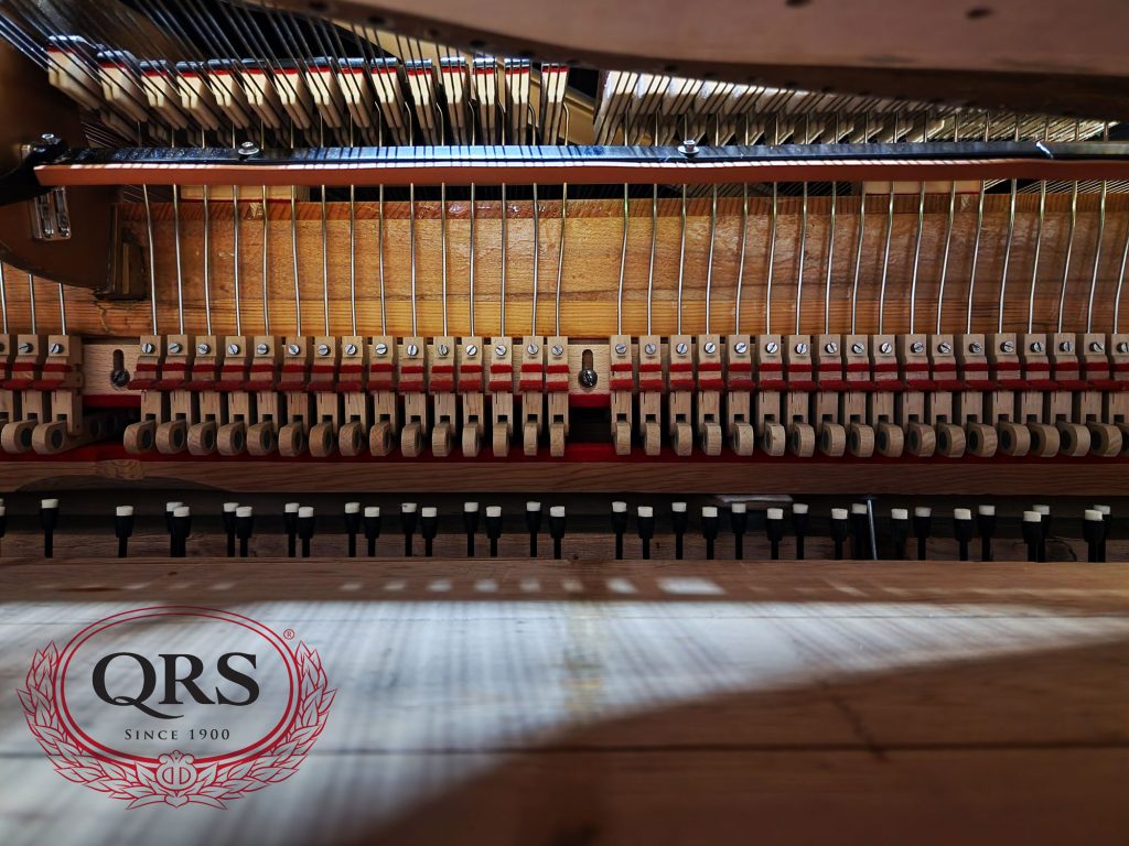 How Do Self-Playing Pianos Actually Work?