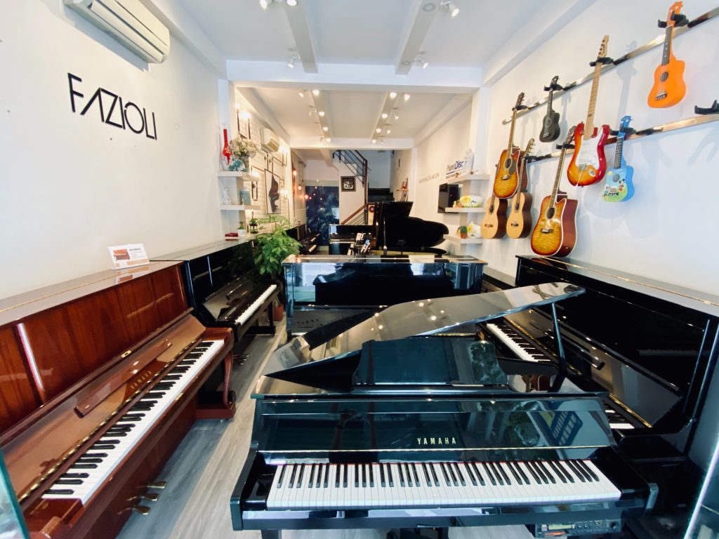 Come e dove trovare un nuovo dipendente per il vostro showroom di pianoforti?