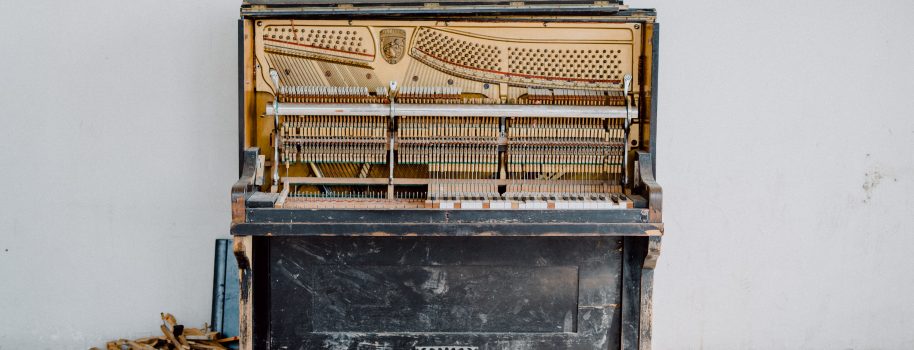 What defects can be found in a used piano and how to repair them?